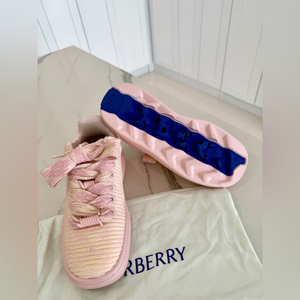 Burberry Box Knit Check Low Top Sneakers - Picture 7 of 7